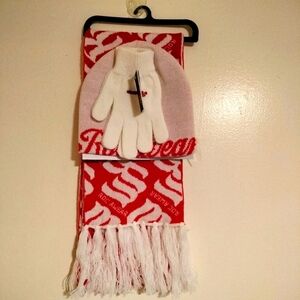 RocaWear Women’s Red & White Hat, Gloves & Scarf Set 
